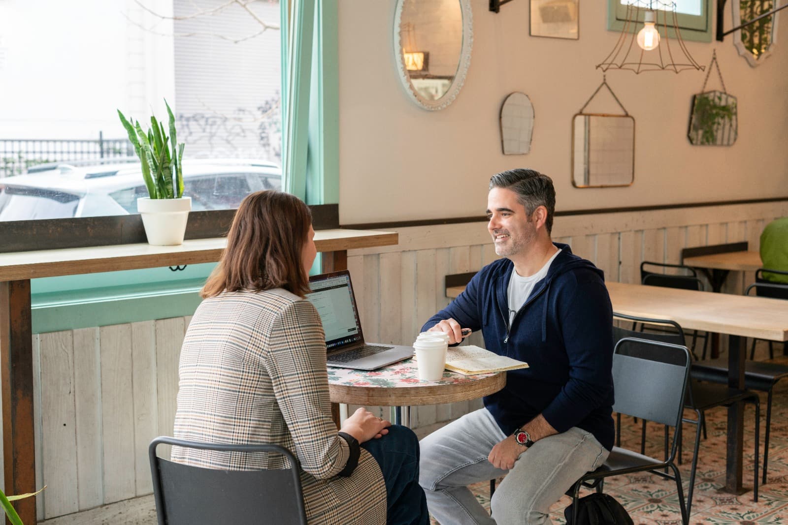 Profesionales en consulta de seguros